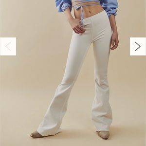 NWT Free People Pull- On Flare Jeans Size 32